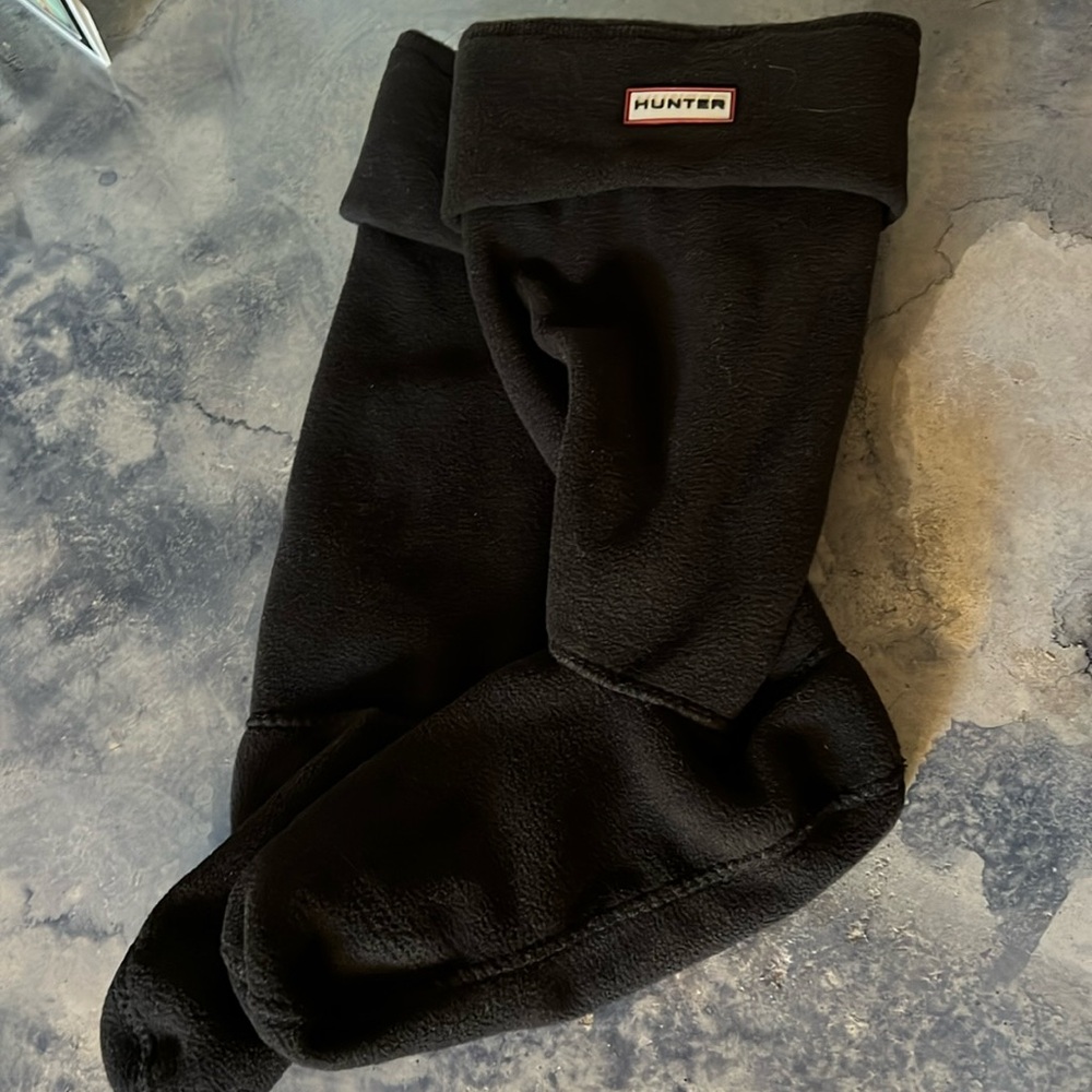 Like new Hunter wellies tall fleece boot liners.
